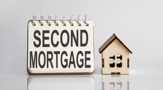 Avoiding Pitfalls: Common Mistakes to Watch Out for When Considering a Second Mortgage for Debt Consolidation