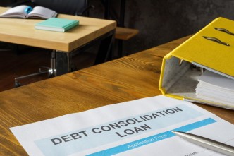 The Pros and Cons of Debt Consolidation Loans for Credit Card Debt